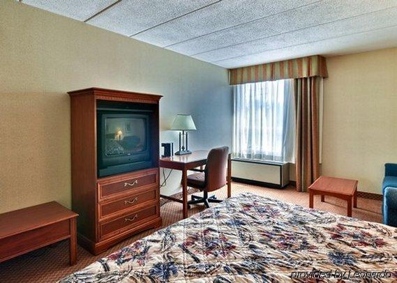 Rodeway Inn & Suites & Conference Center Girard Esterno foto