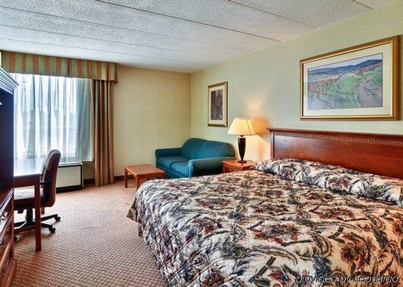 Rodeway Inn & Suites & Conference Center Girard Esterno foto